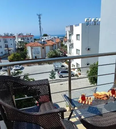 Penthouse By The Sea, Sel * Lapithos (Northern Cyprus)