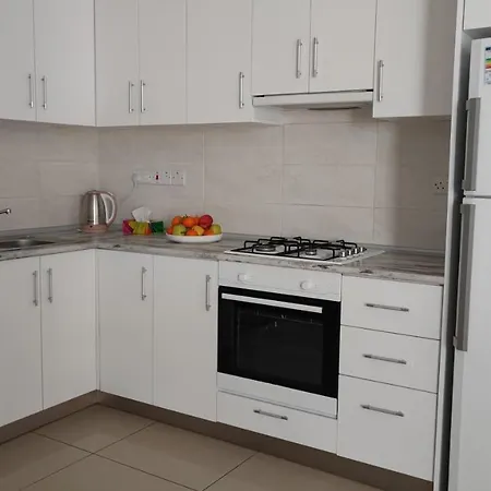 Penthouse By The Sea, Sel Appartement Lapta