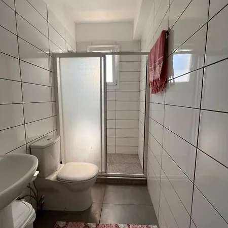 Penthouse By The Sea, Sel Appartement Lapta